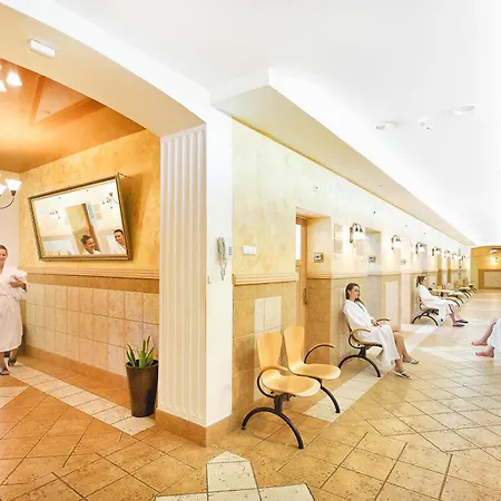 Jan Kazimierz Resort 3*