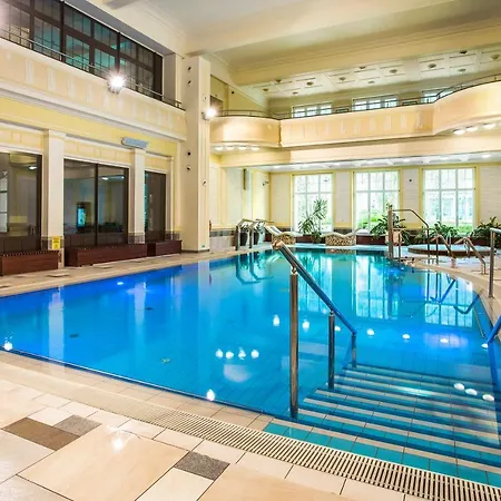 Jan Kazimierz 3* ドゥシュニキ・ズドルイ